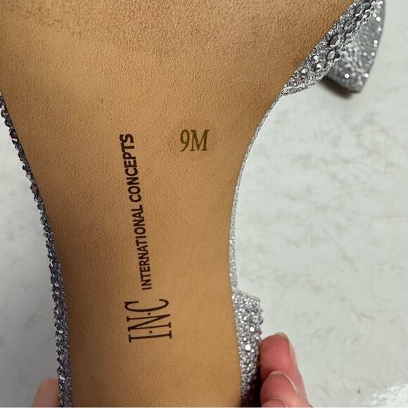 I.N.C Silver D’orsay Rhinestone Pointed Toe Pumps Heels Shoes Size 9 - Picture 8 of 9